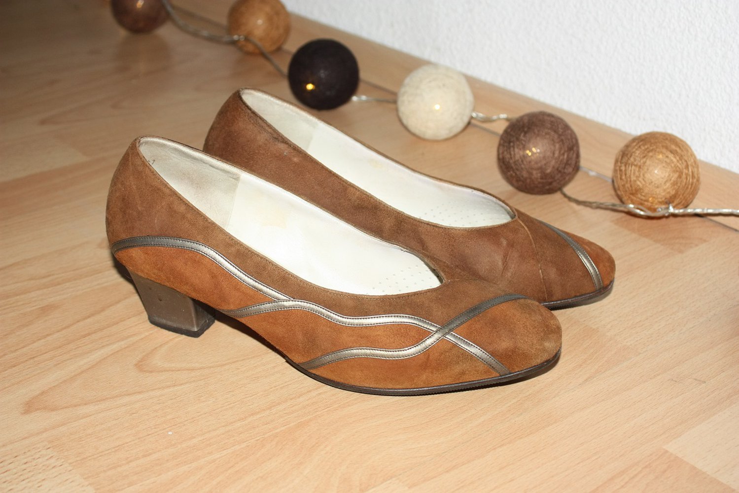 Schöne Pumps, Spiess Ara, Wildleder, Gr. 39,5