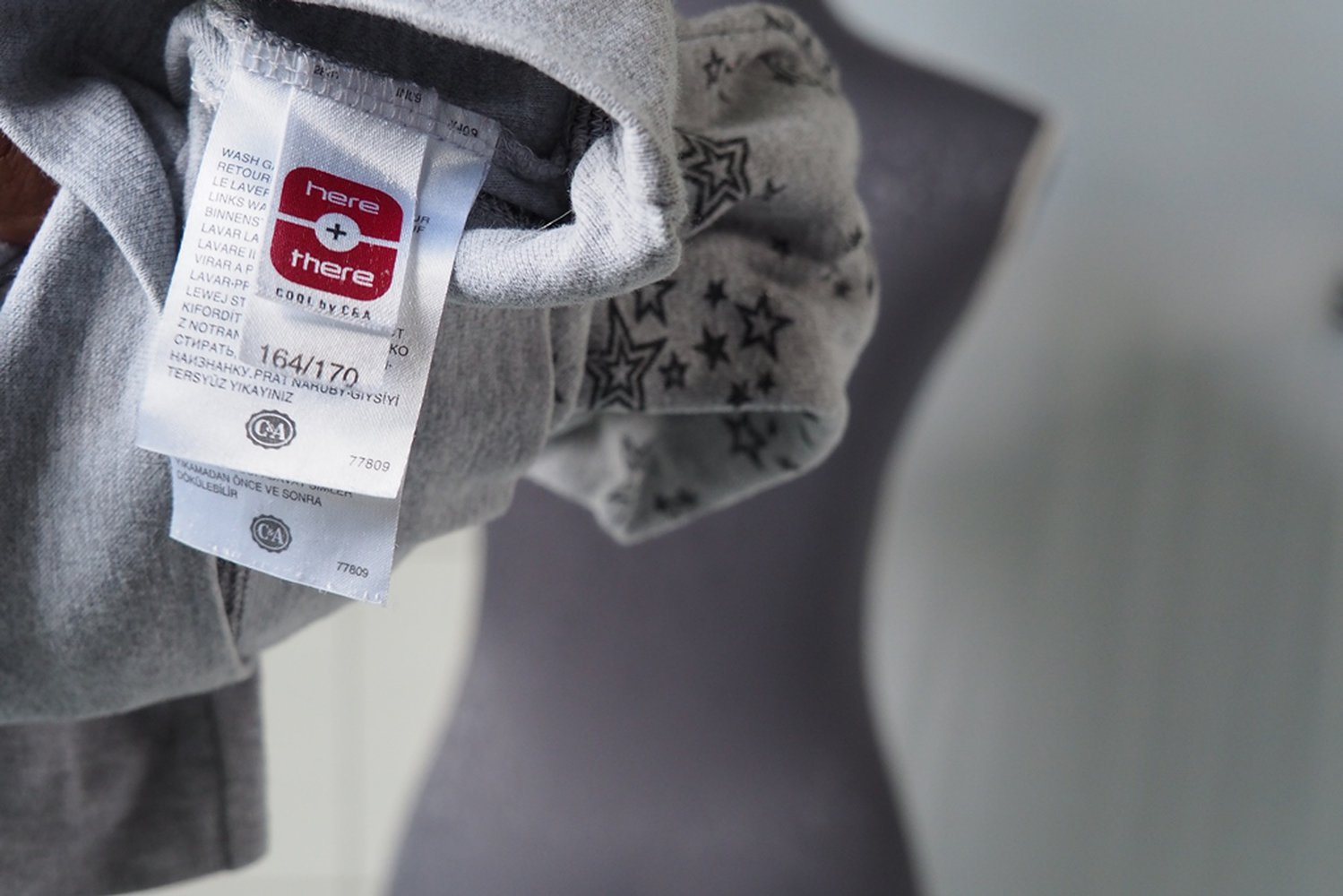 Schlafanzuglangarmshirt mit Sternenmuster grau 164/170