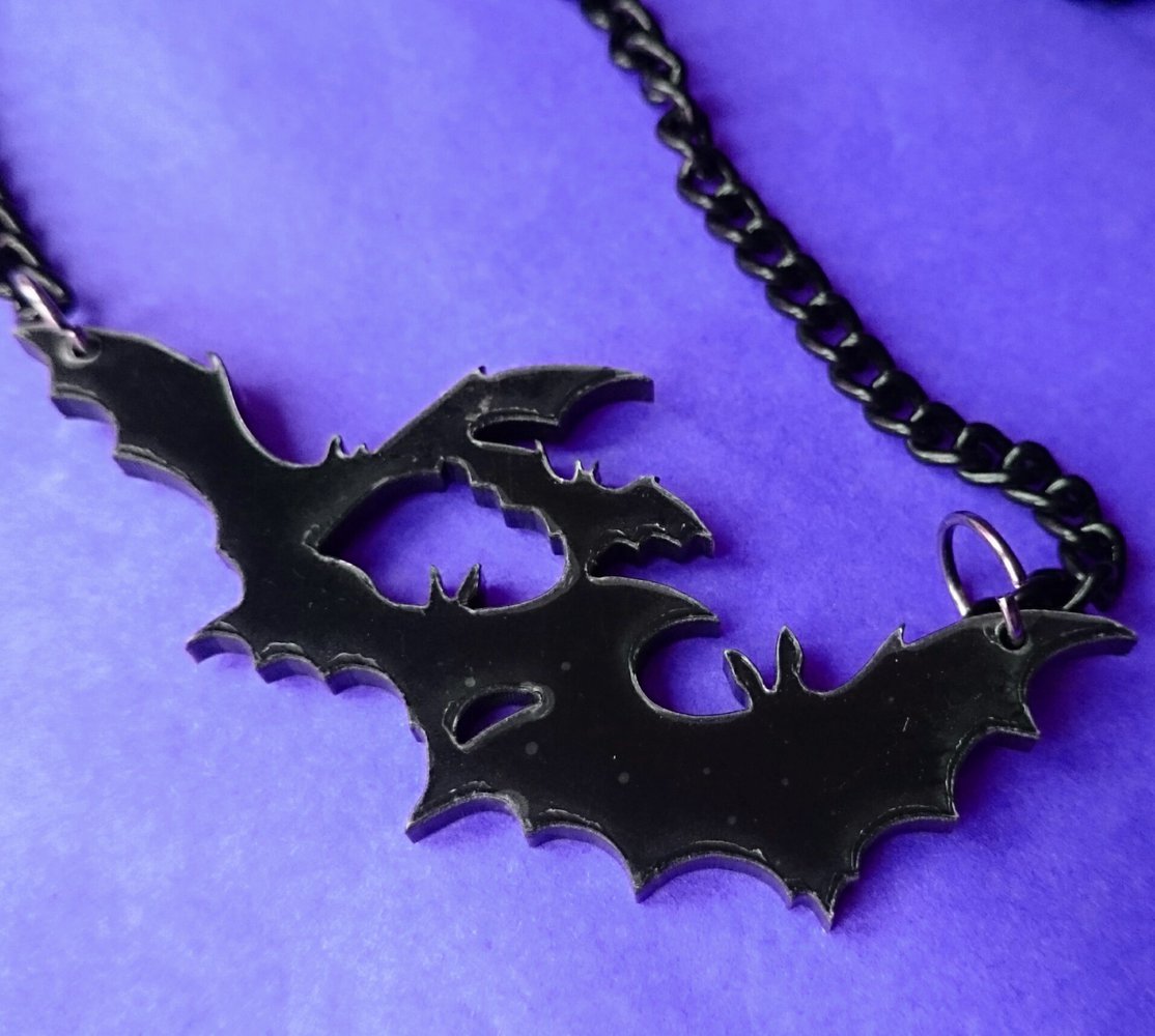 Kette Fledermaus Fledermäuse Bat Bats Gothic Goth Punk Witch Wiccan Acryl Lasercut Halloween
