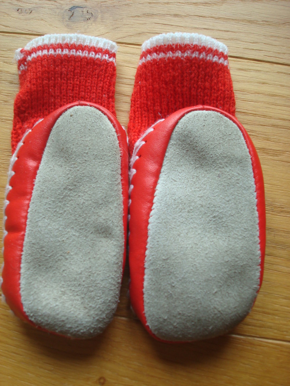 Hüttenschuhe, Krabbelschuhe, unisex Gr. 20