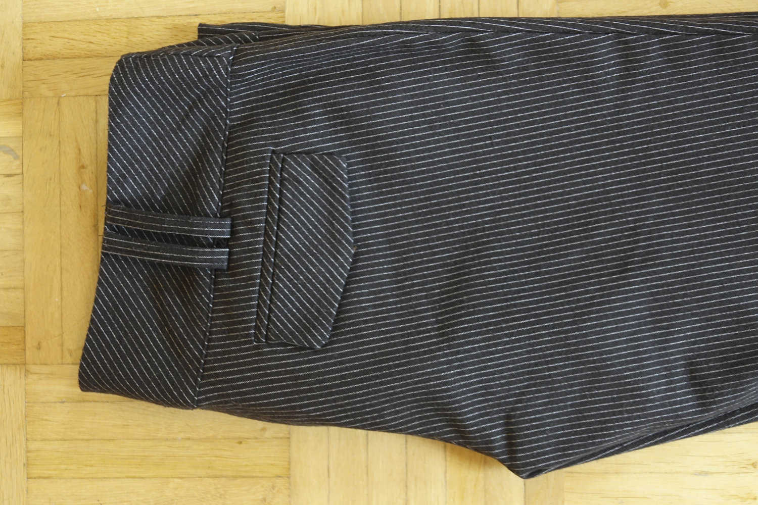 Schicke Nadelstreifenhose