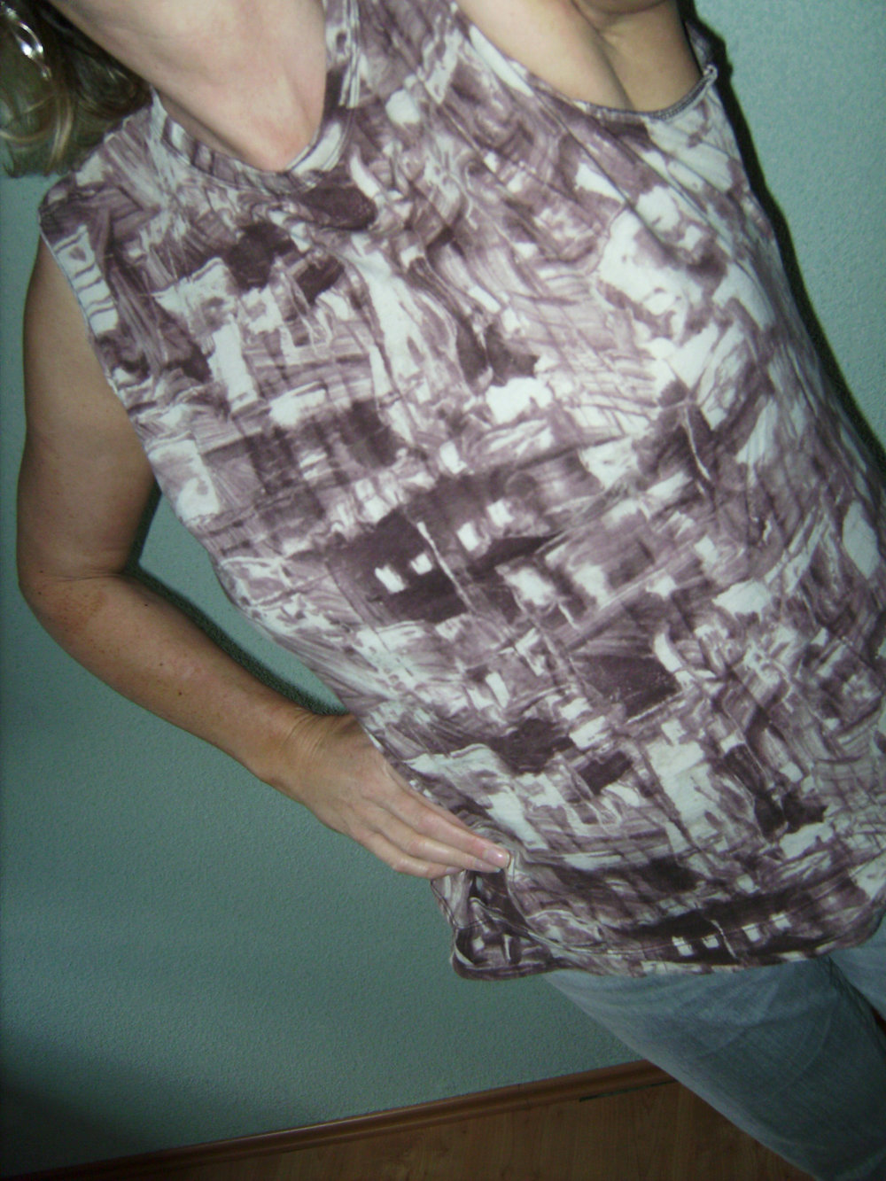 Vera Wang XL, Designer Brand Y2k Fashion Tank Top Printshirt Ärmellos, Cut Out, braun-beige, T-Shirt Batik-Printdruck rostbraun, Oberteil Retro Look