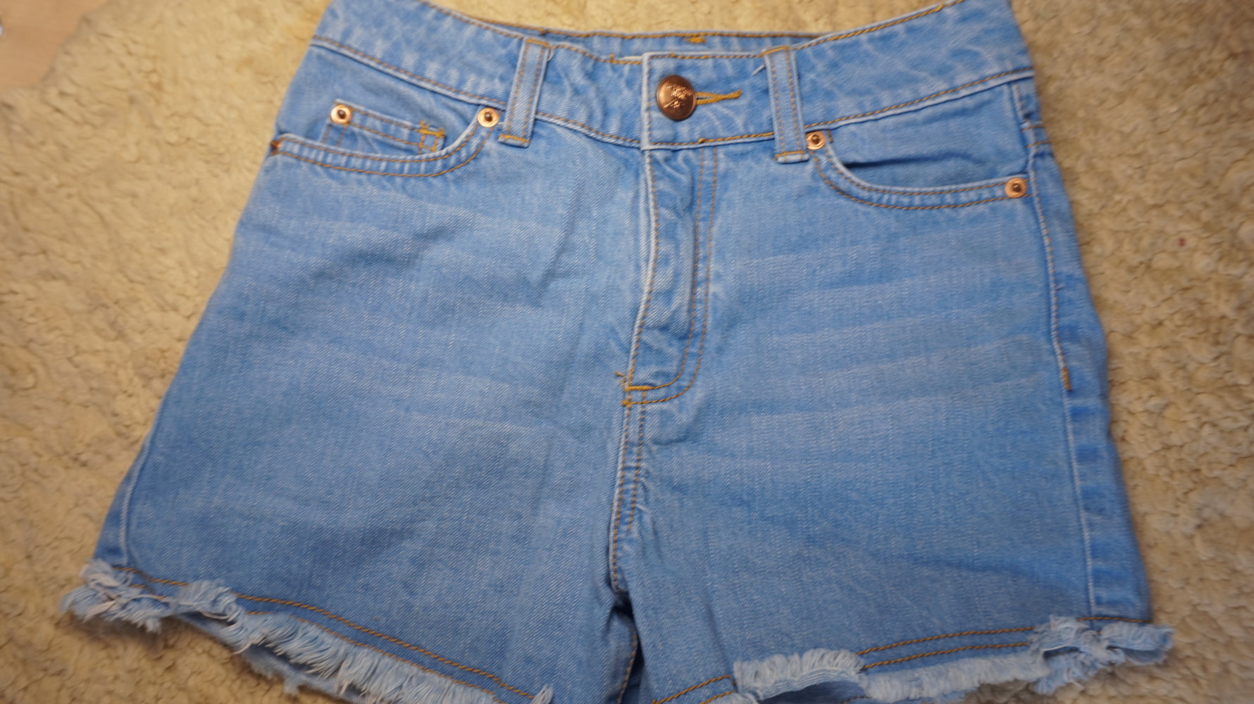 Kurze Jeans hellblau XXS