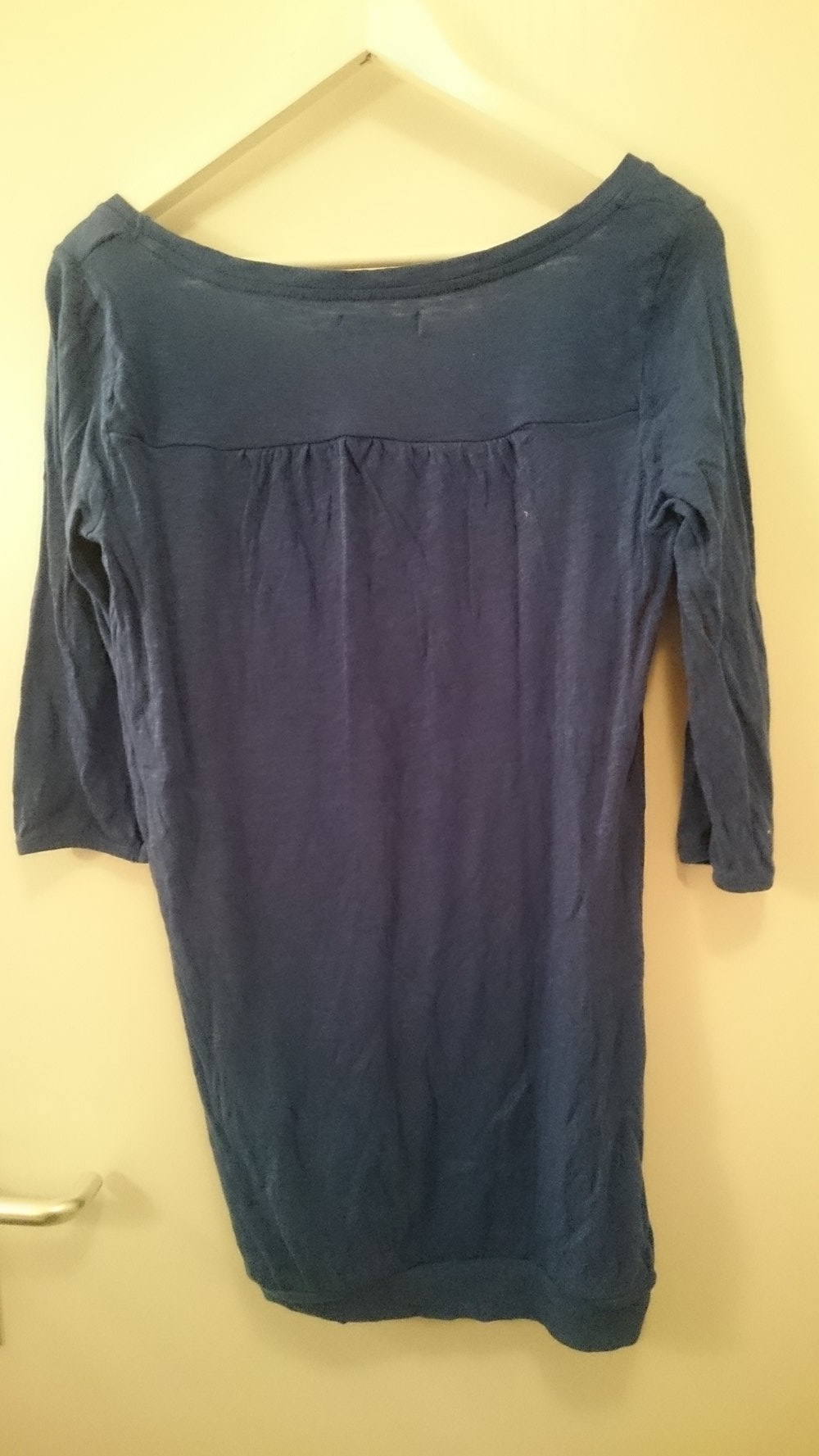 Blauer Sweater