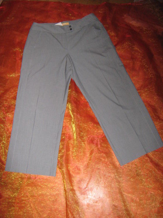NEU mit Plastik-Etikett * Klassisch * Marlene- Style * Anzug * Schlag * Hose 