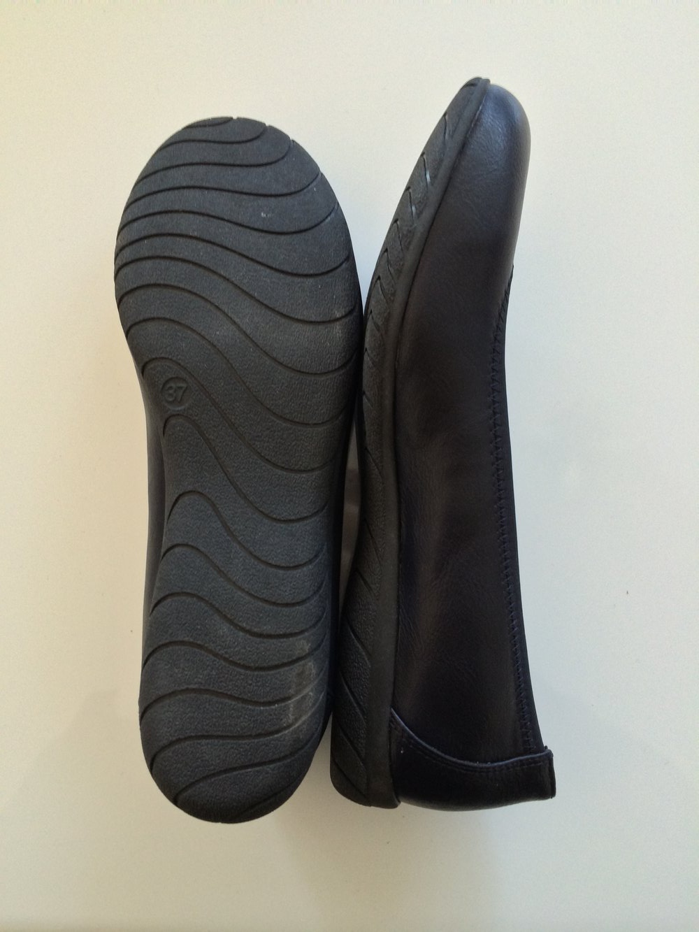 Ballerinas mit fester Sohle von Ariane