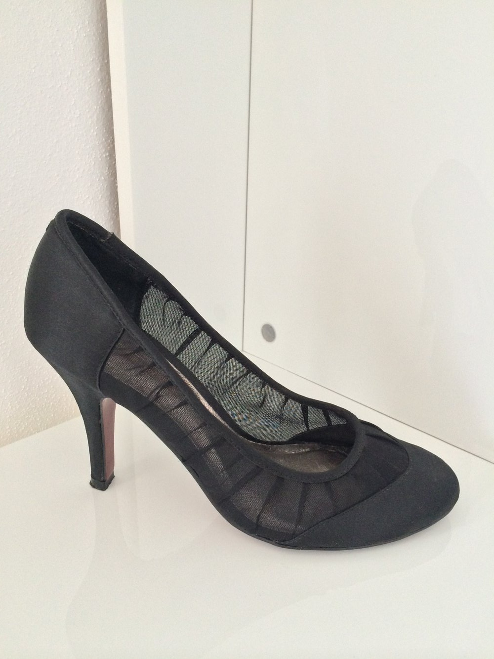 Buffalo London Pumps