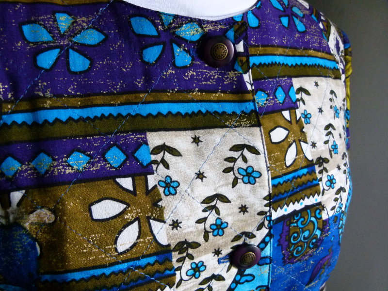 Leichte Schurwoll Steppjacke Cardigan, türkis blau grün floral gemustert, Boho Mori Lagenlook Landleben Goa Elfen Cottagecore