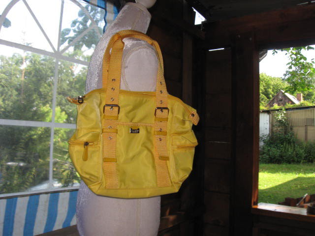 *** Kultige ~ Sonnengelbe ~ Handtasche ***