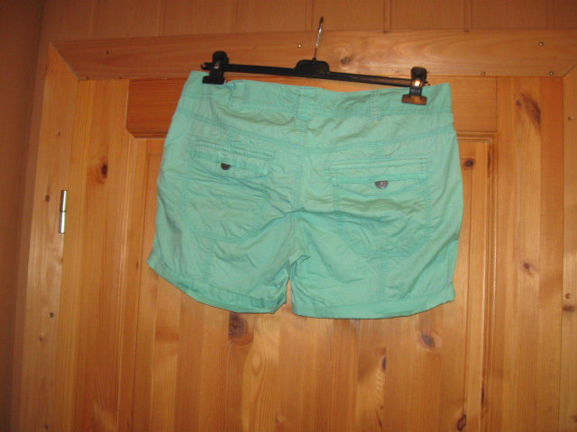 *** Süsse Shorts in einer irren Farbe ***