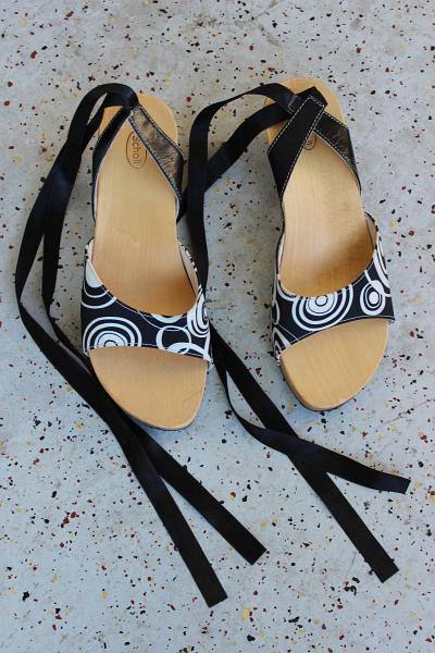 DR. SCHOLL Plateau Clogs Echt-Holz Satin-Band Leder schwarz-weiß