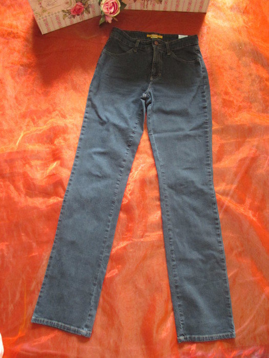 NEU Jeans Hose 