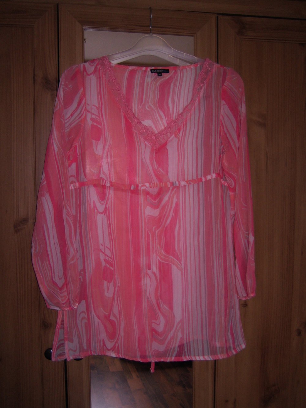 Chiffon Tunika Spitze am Ausschnitt