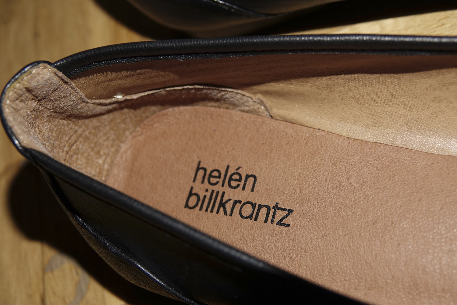 Schwarze schicke Lederballerinas