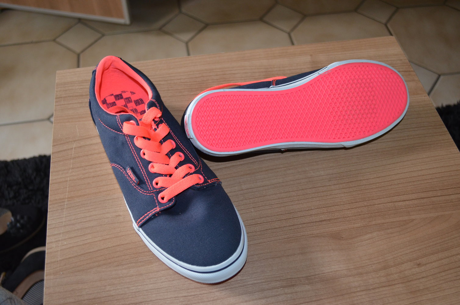 neonfarbene Vans