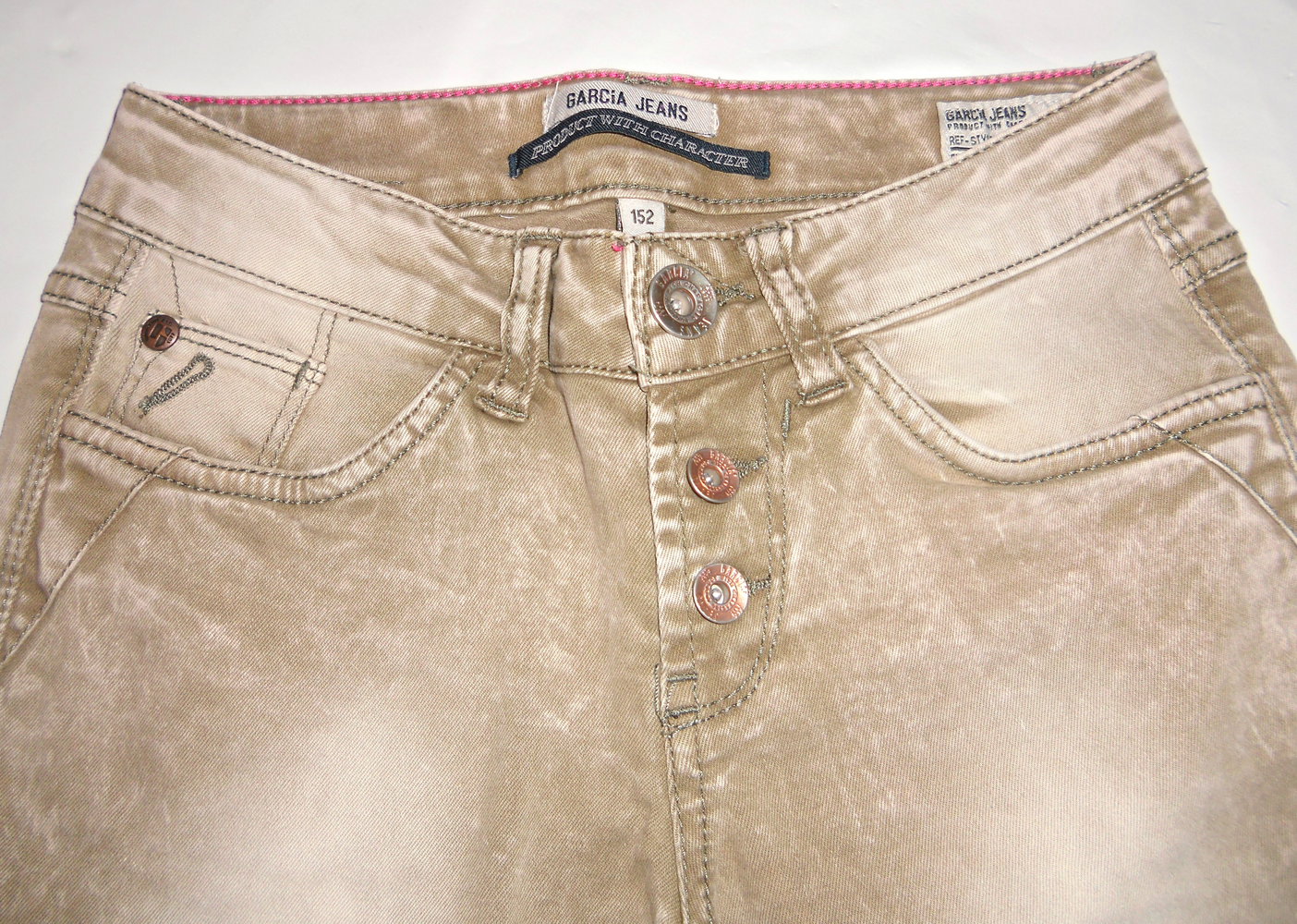 Garcia Jeans- colle,kurze Jeans Gr.152