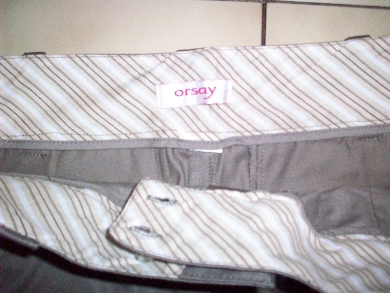 Orsay Hose satingruen 