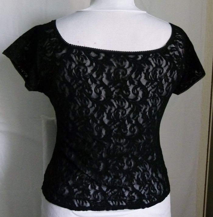 Spitzen Shirt mit Carmen Ausschnitt, schwarz, Rankenmuster, Stretch, Gothic Mori Boho Hippie Festival Goa Sommer Festlich