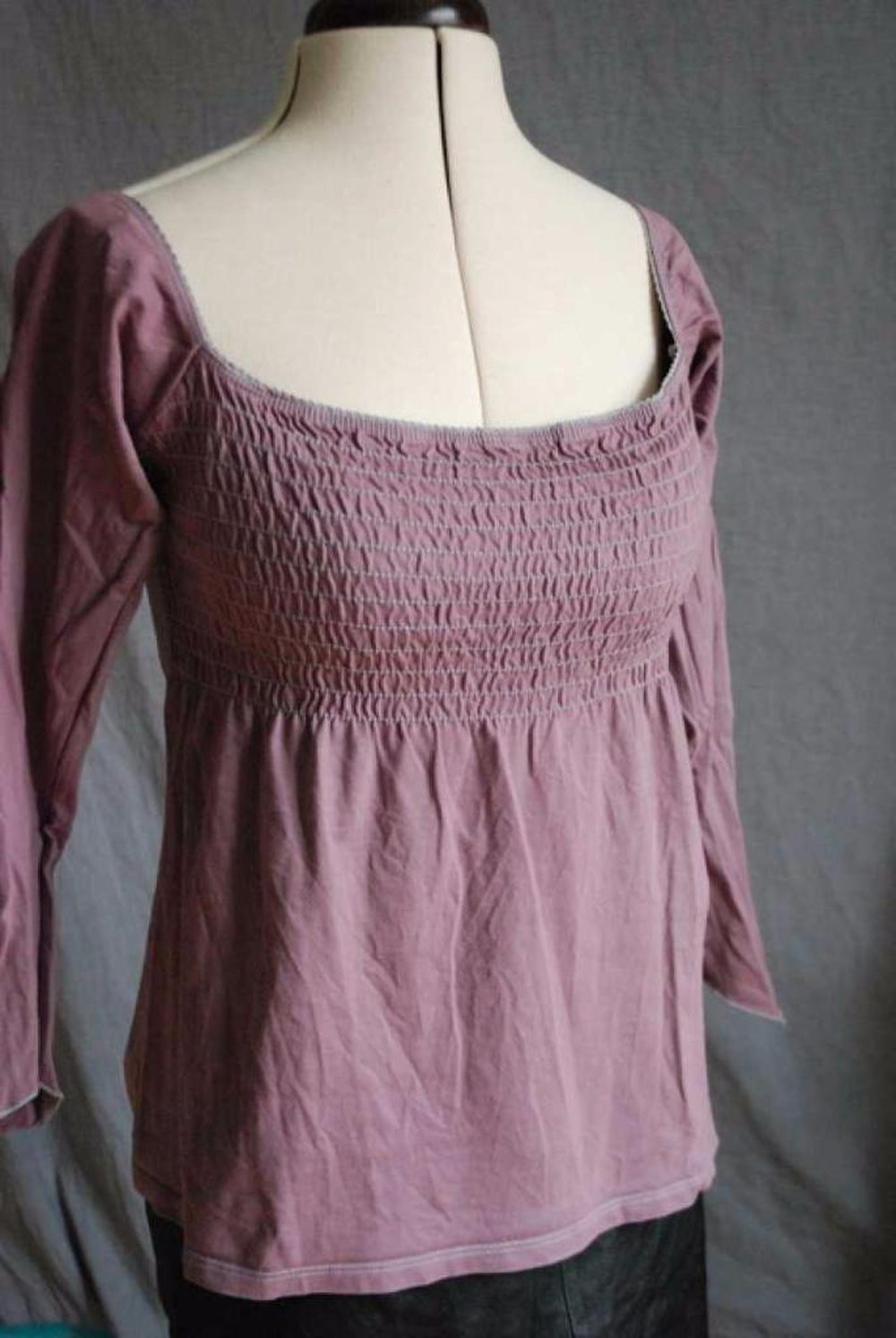 off-shoulder Hippie Top in lila von Zara