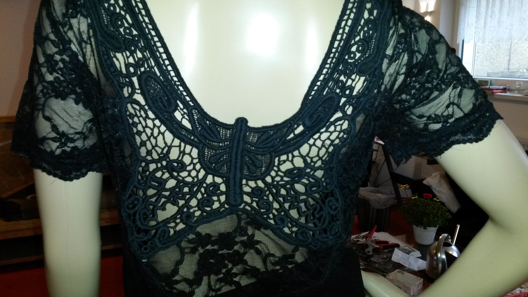 Gothic Spitzen Oberteil mit Schmetterling