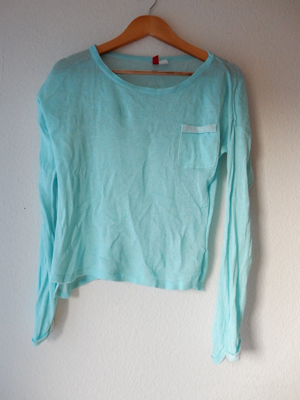 mintfarbenen Strickpullover