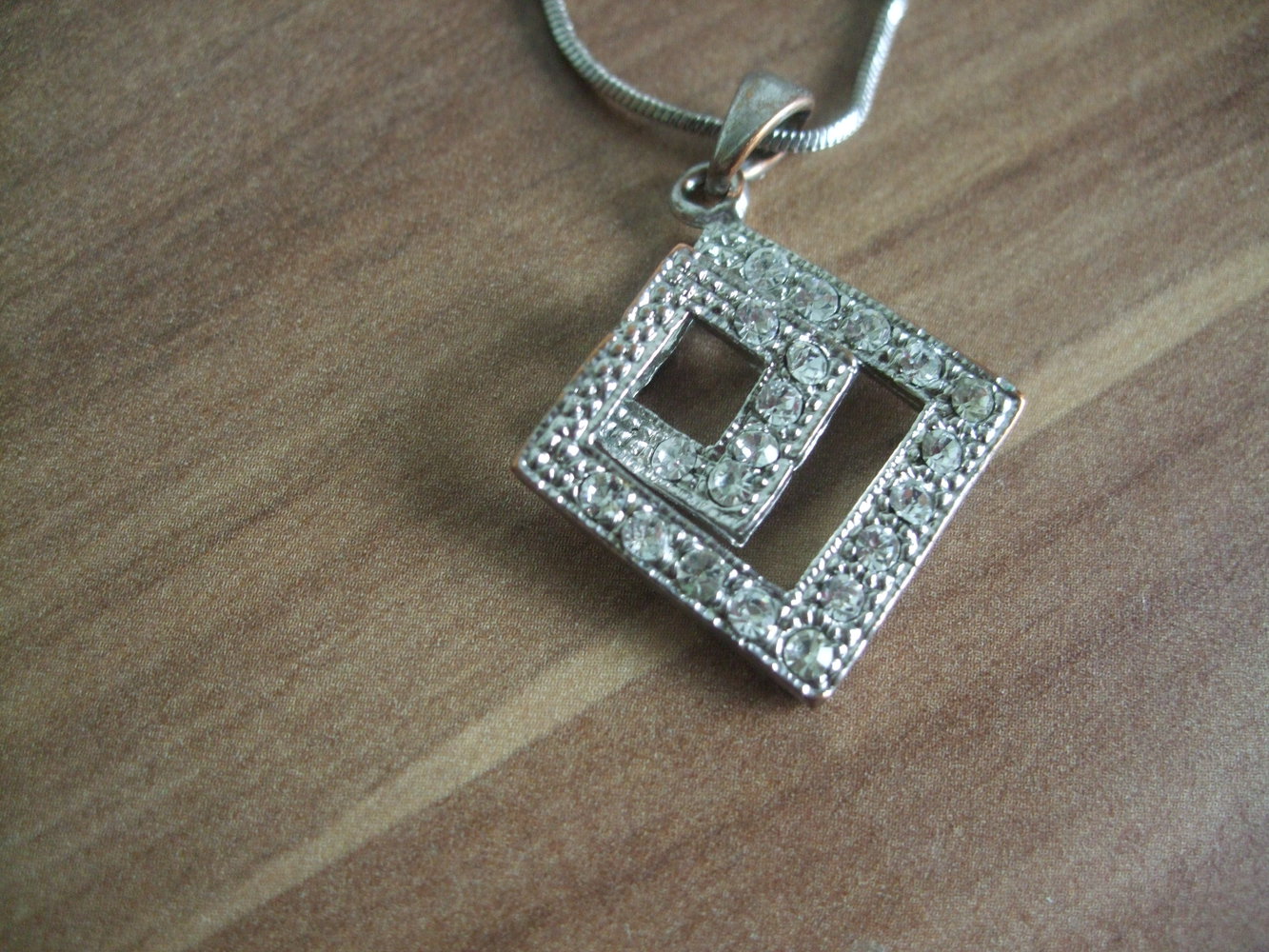 Kette mit Ohrringen