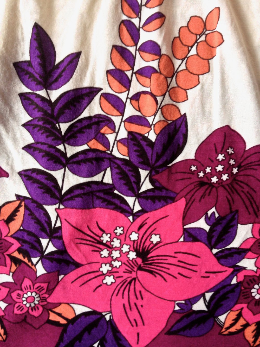 Schönes Oberteil mit süßem Blumenmuster von H&M