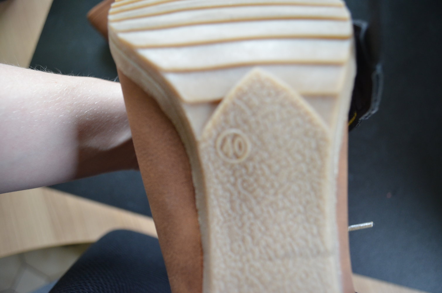 Braune hohe Schuhe
