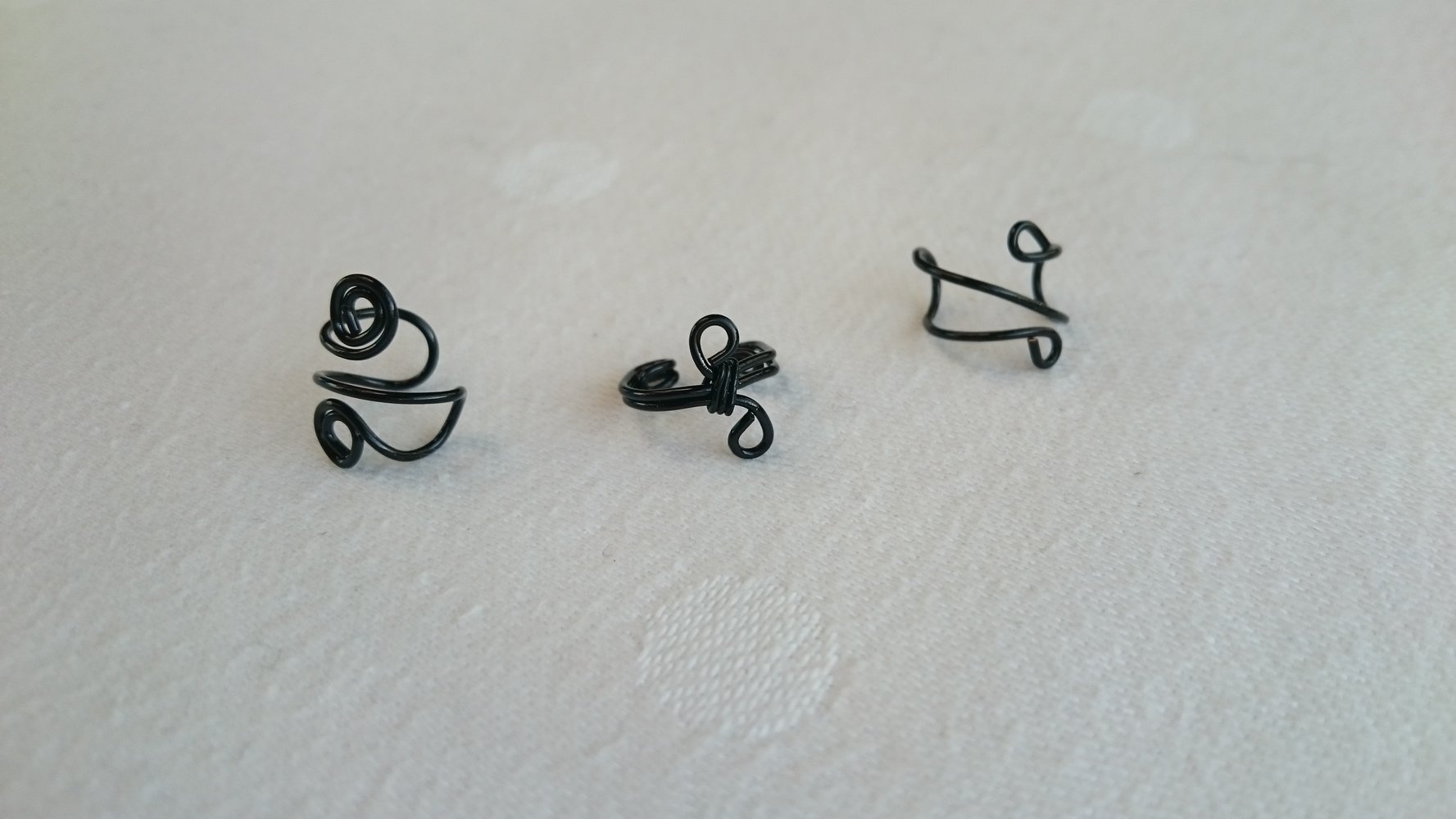 3 schwarze Ear Cuffs / Wrap / Clips / Ohranstecker