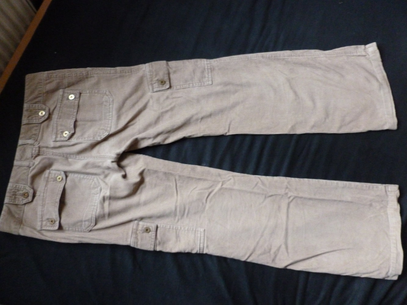 Beige / Hellbraune Cordhose