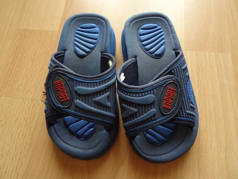 Badeschuhe Gr. 28 blau