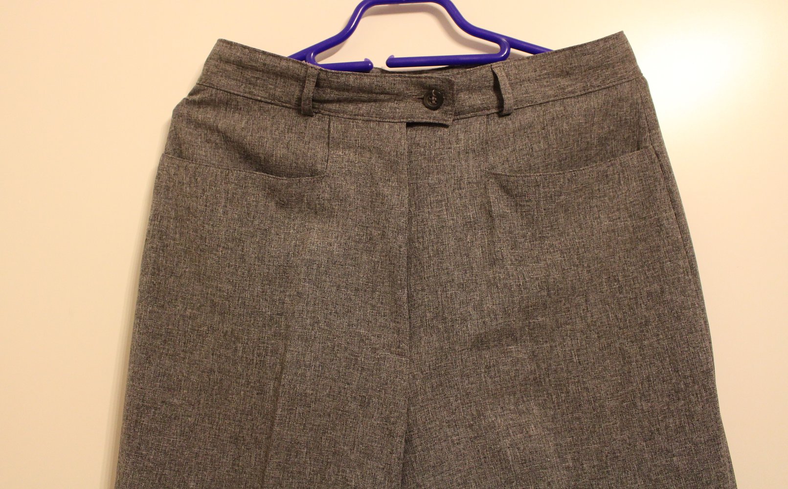 311. Damen Anzug von GO-IN, Gr. 38, Farbe grau