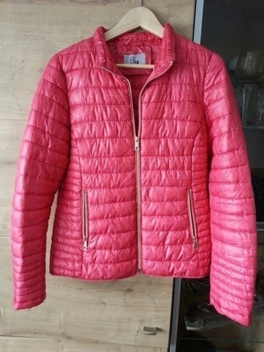 Neue rote Steppjacke M 40