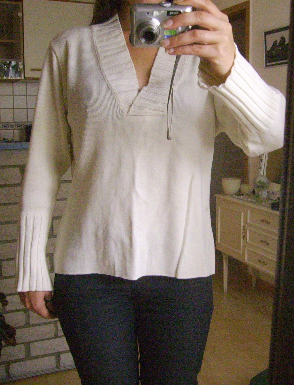 Pullover V- Ausschnitt, Grösse M, creme
