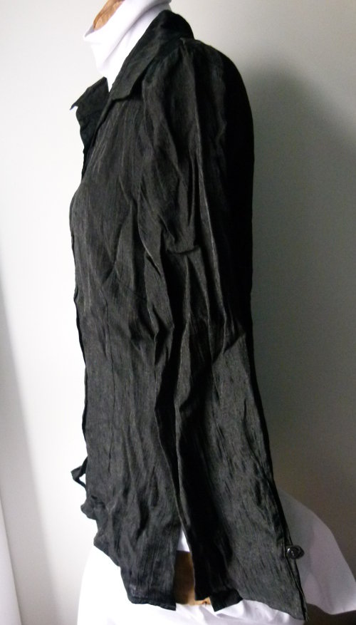 Hemdenbluse Bluse Jacke aus schwarz glänzendem Crash-Stoff, Gothic Boho Goa Festival Festlich Mori