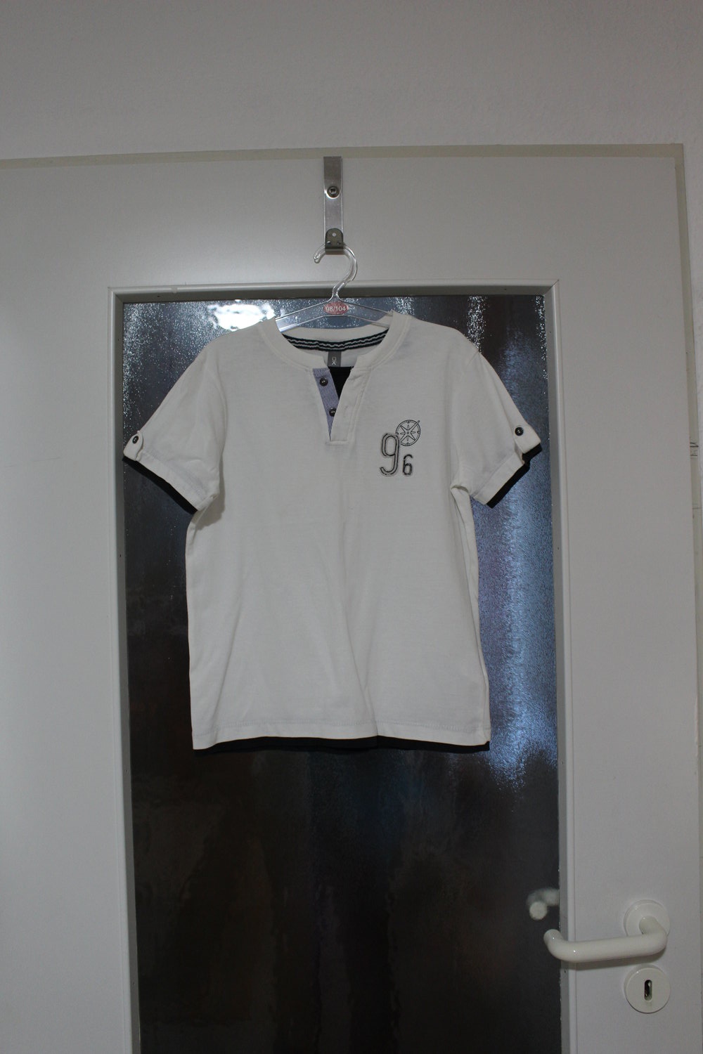 125. Maritimes T-Shirt von Okaidi, Frankreich, Gr. 128