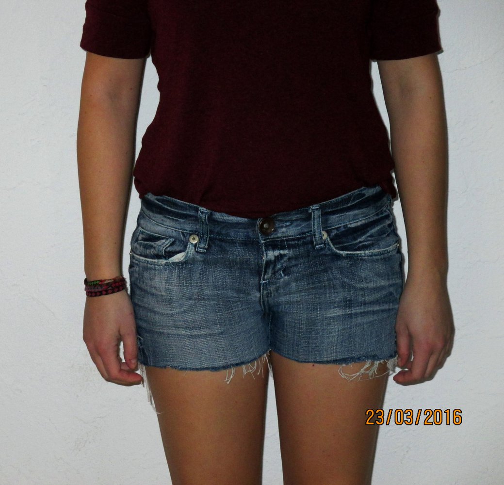 Jeans Hotpant ausgewaschen, used-Look