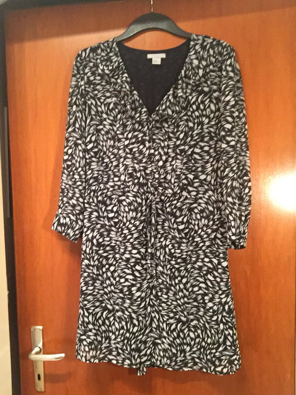 Elegantes Kleid NEU