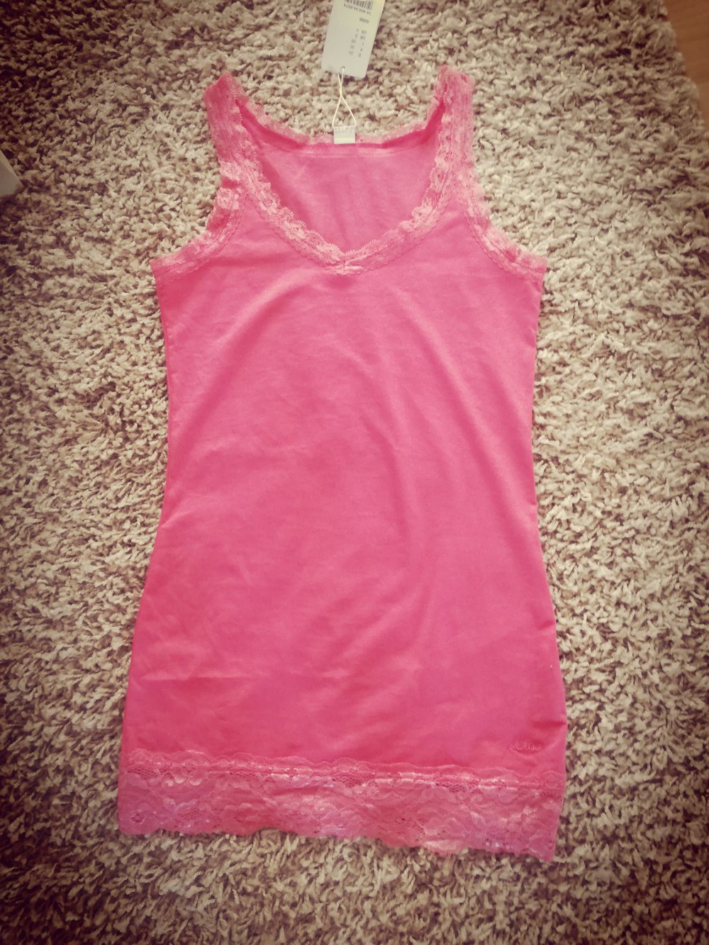 NEUES! Shirt mit Spitze