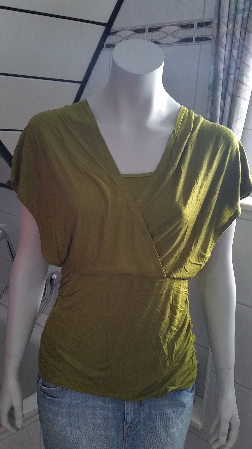 grünes Shirt