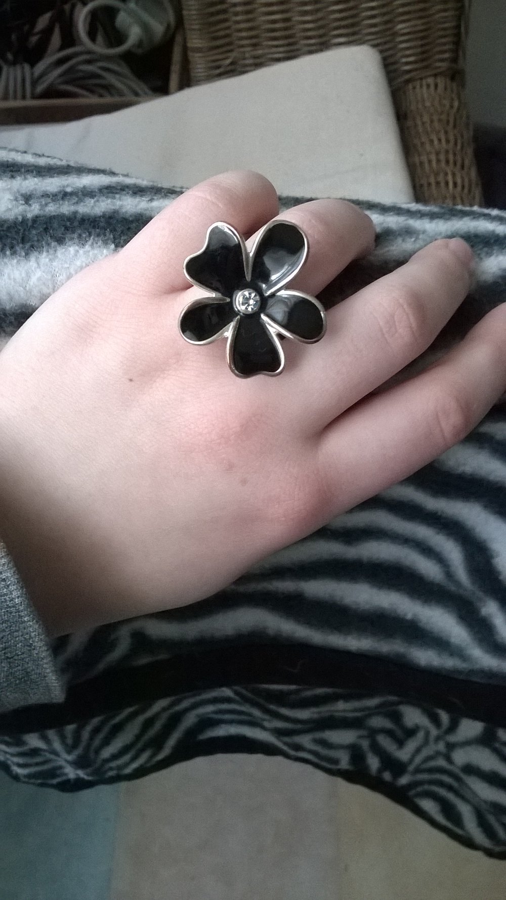 Süßer Blumen-Ring