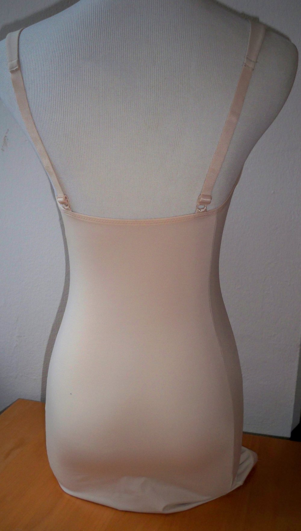 Figurformendes Unterkleidchen von Triumph ! 80 A !