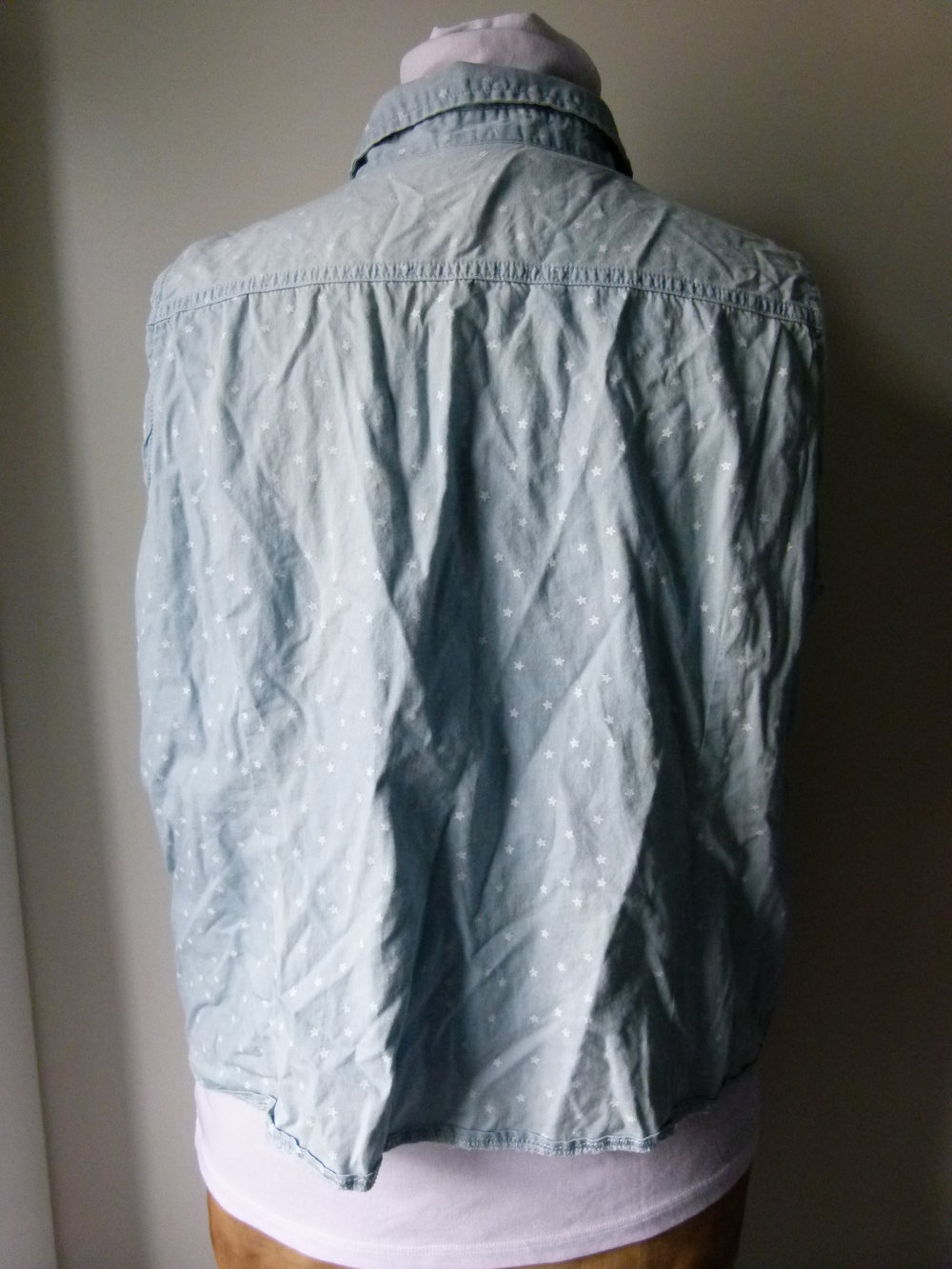 Jeans Wickeltop Bluse mit Sternchen, hellblau weiß, Boho Festival Goa Mori Sommer