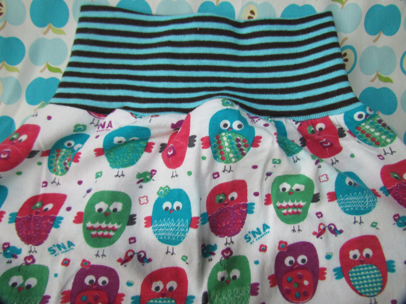 Gr. 56 62, niedliche Jerseyhose, Pumphose, Bequemhose, Hose Baby