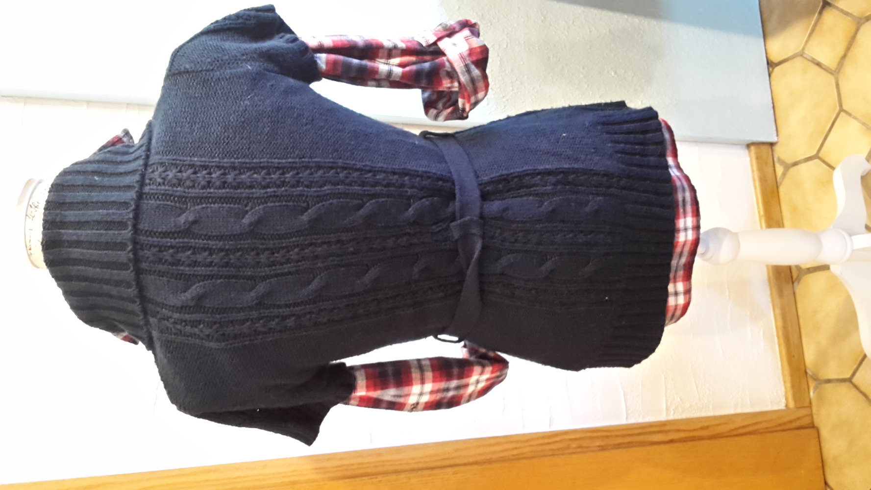 kuschelige, kurzärmliche Strickjacke 