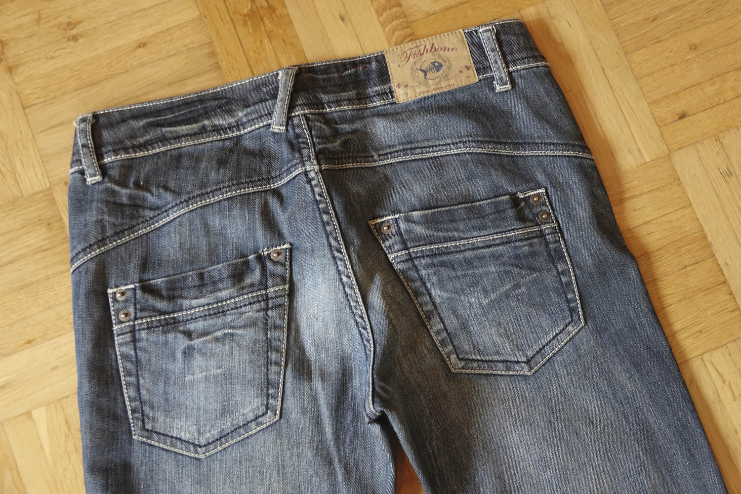 Schöne Fishbone Jeans