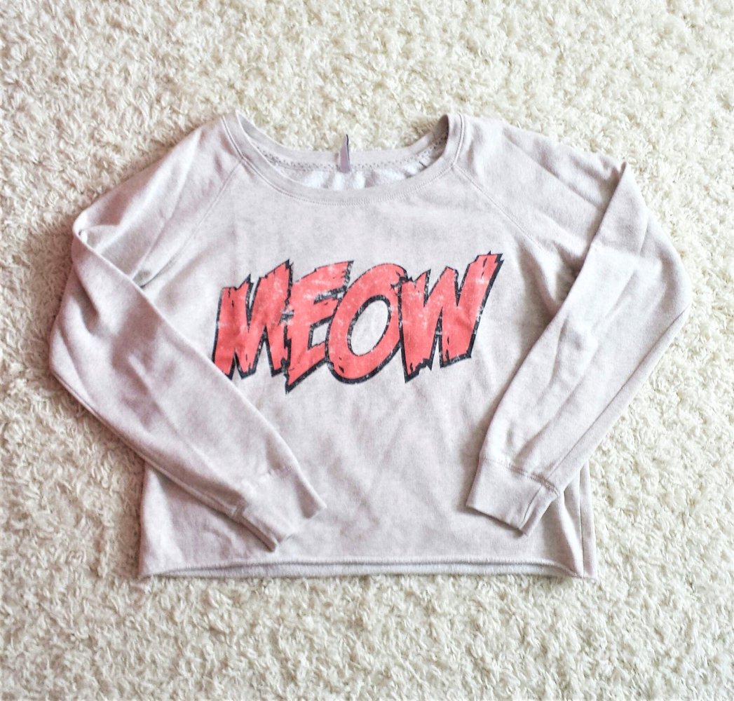 Kuscheliger Pullover mit Print