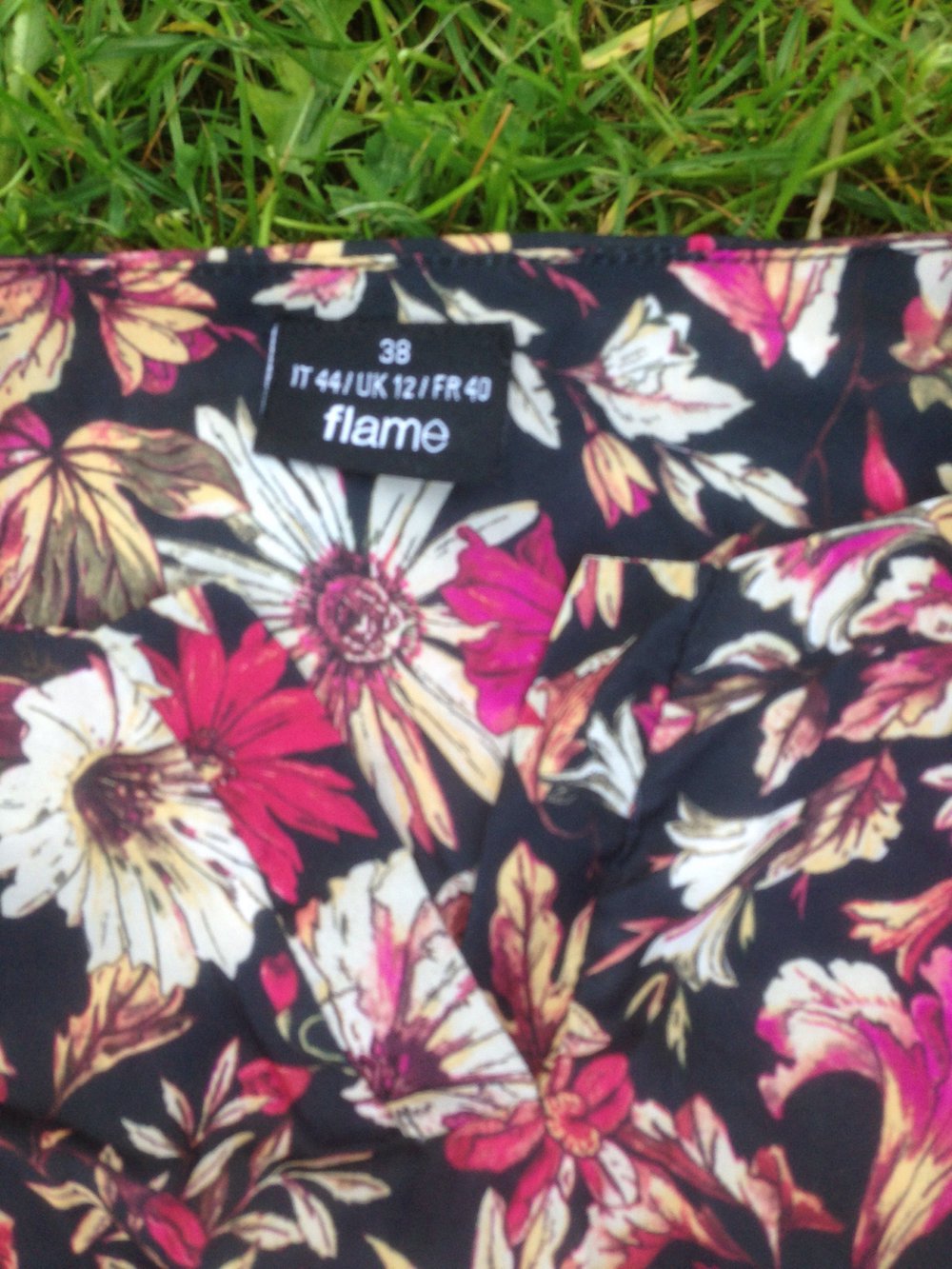 Blumen-Kleid