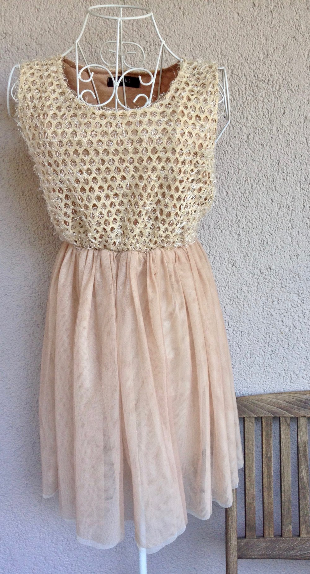 Traumhaftes Kleid mit Tüll von Yuki
