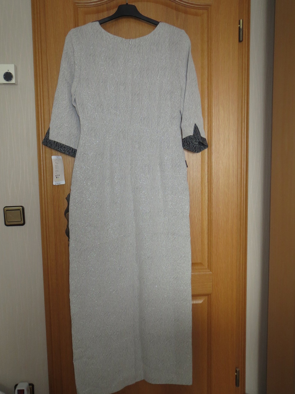 Kleid, lang, Gr.42, silber-grau